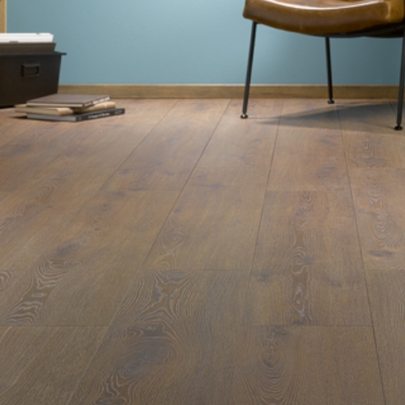 Ламинат Solid Plus S528 Дуб Каштан Ламинат Solid Plus S528 Дуб Каштан