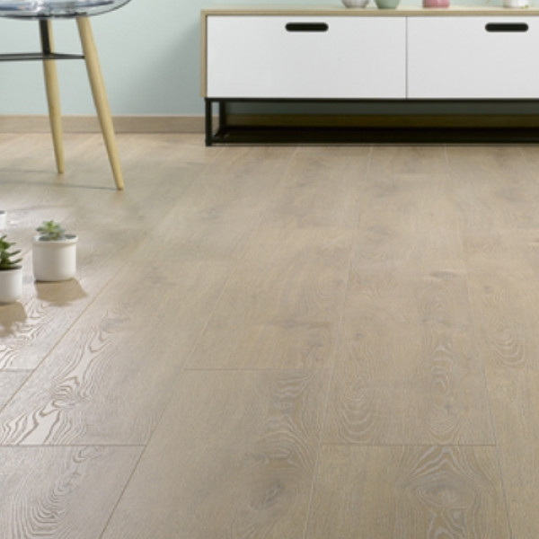 Ламинат Solid Plus S529 Дуб Миндаль